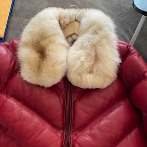 Brand new leather V- bomber with real Fox! Exclusive Winter coat!